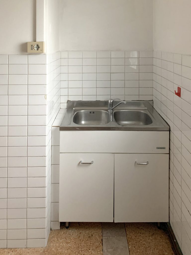 Appartamento Viale Venezia (UD) - Bagno padronale prima della ristrutturazione (1)