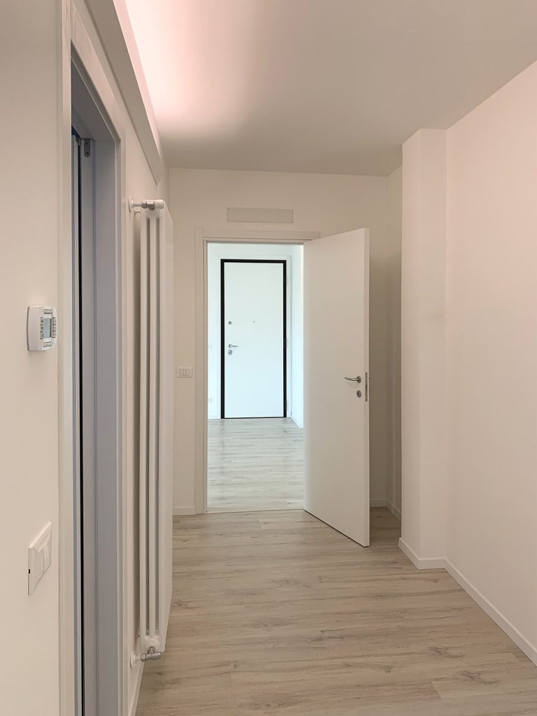 Appartamento Viale Venezia (UD) - Ingresso dopo la ristrutturazione (1)