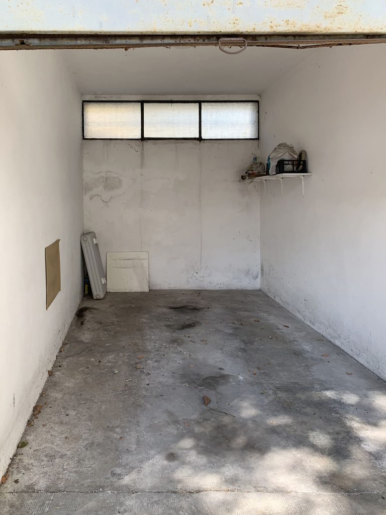 Appartamento Via Licinio (UD) - Garage prima della ristrutturazione (1)