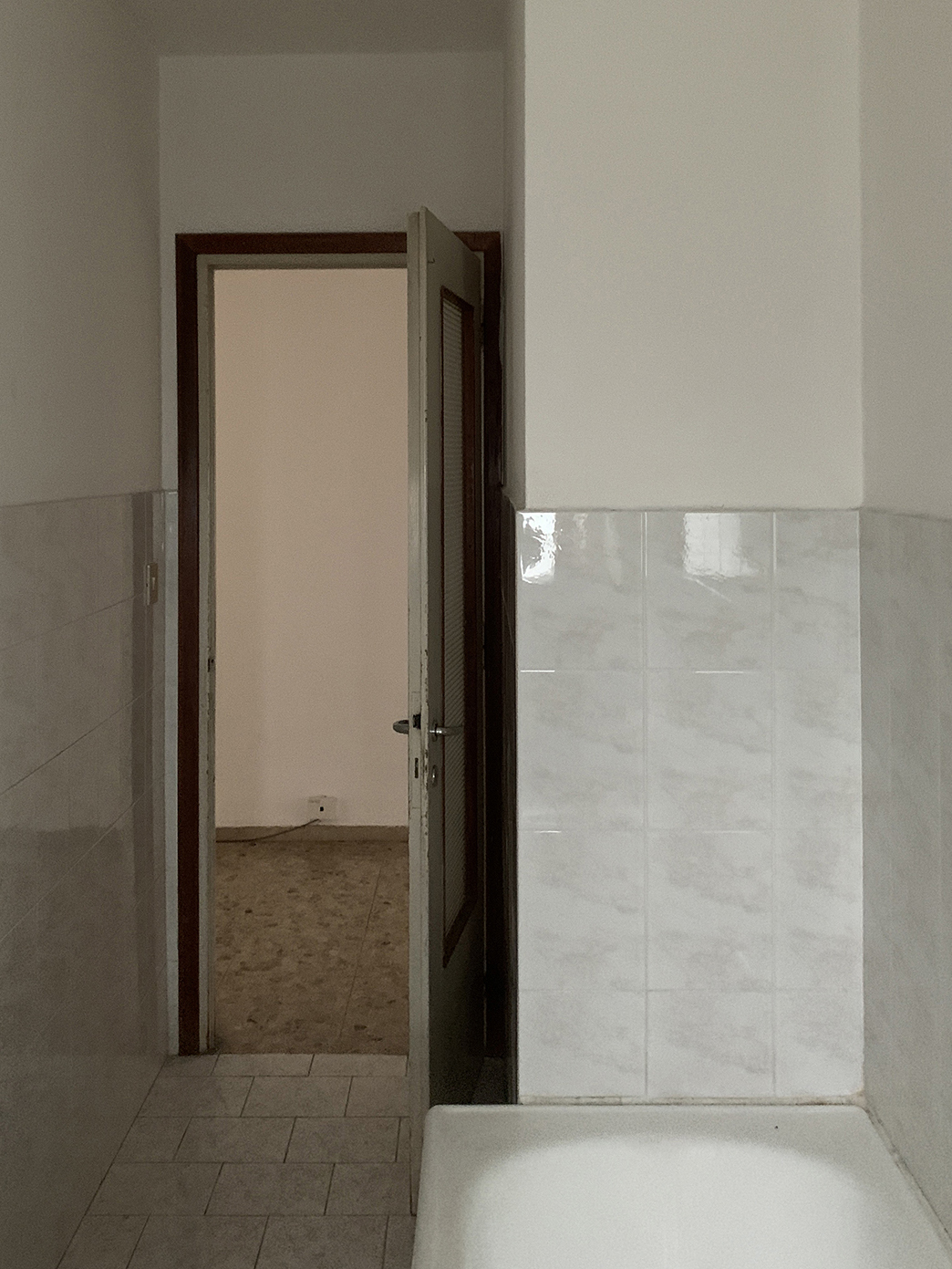 Appartamento Viale Venezia (UD) - Bagno principale prima della ristrutturazione