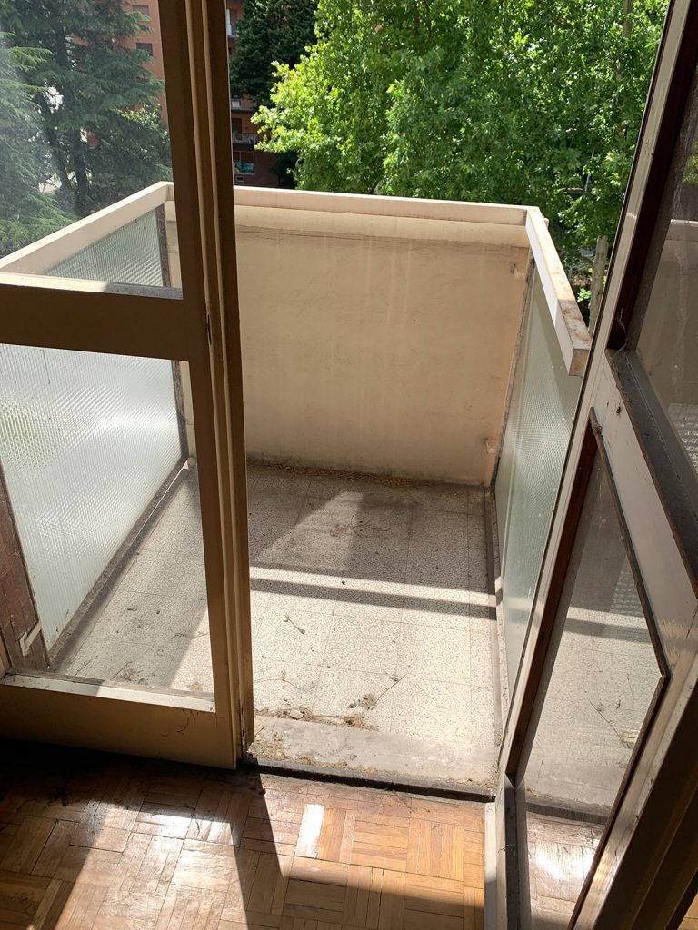 Appartamento Via Buttrio (UD) - Balcone prima della ristrutturazione