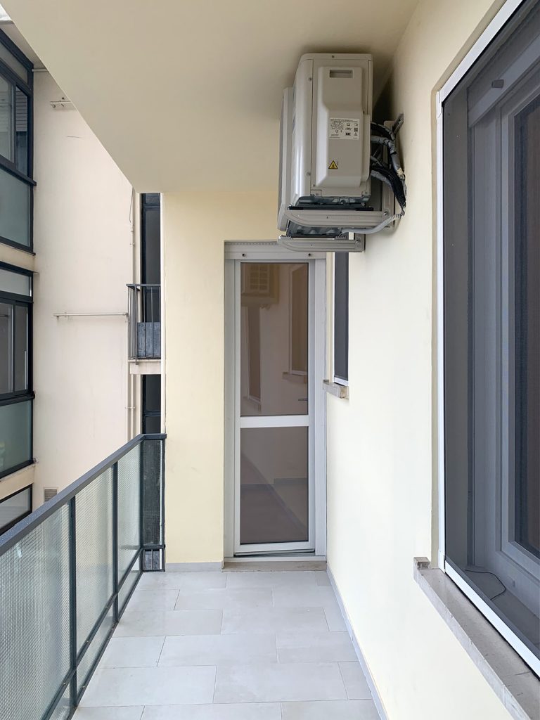 Appartamento Via Buttrio (UD) - Terrazza dopo la ristrutturazione (porta)