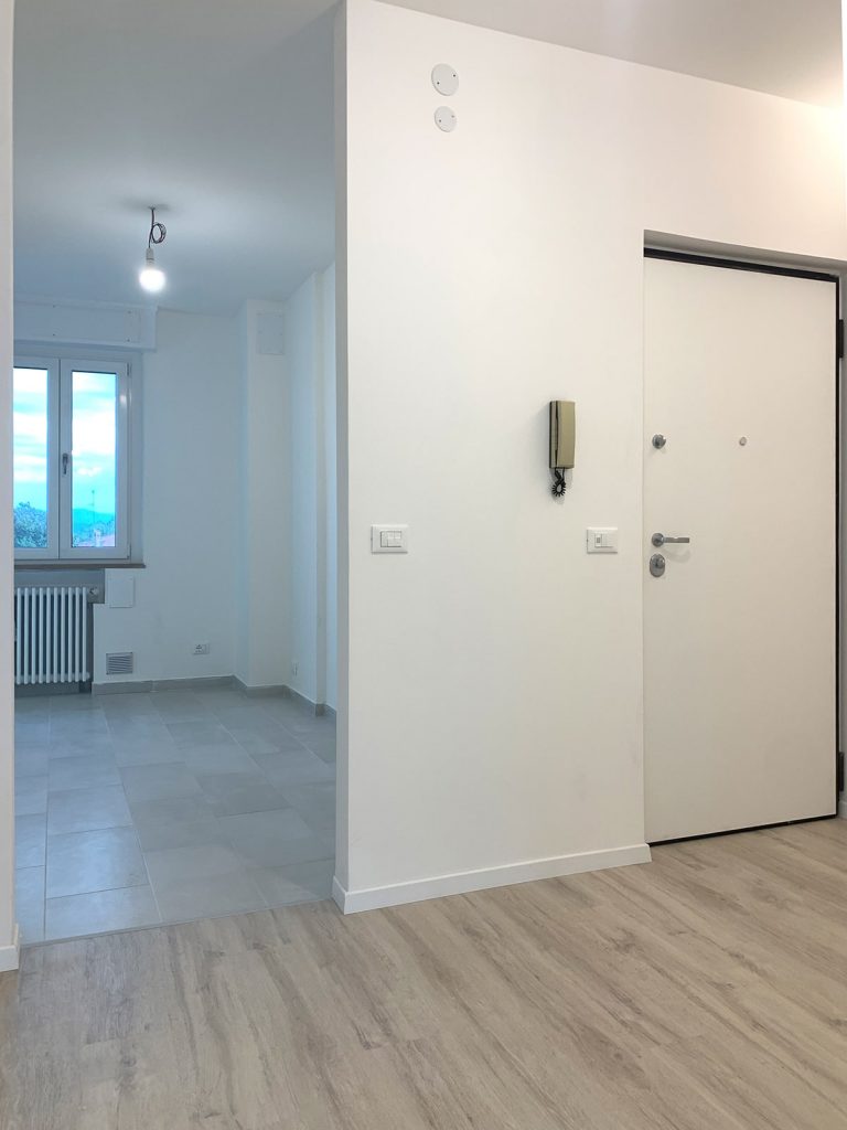 Appartamento Via Buttrio (UD) - Vista corridoio dopo la ristrutturazione