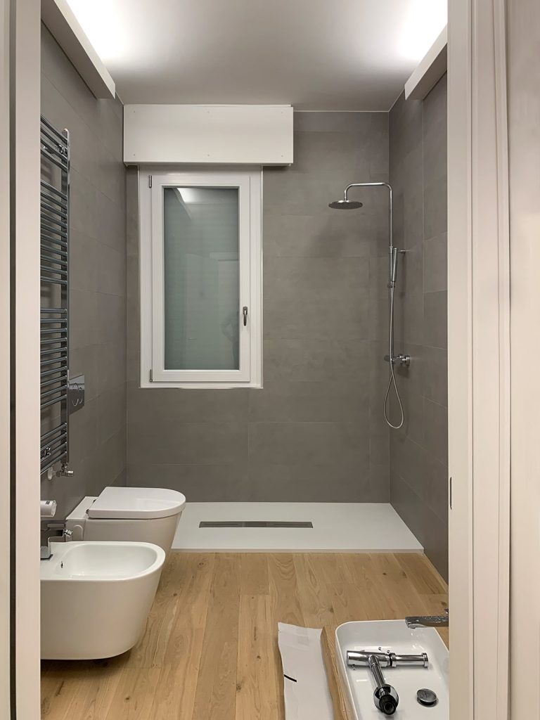 Via del freddo (UD) - Bagno dopo la ristrutturazione