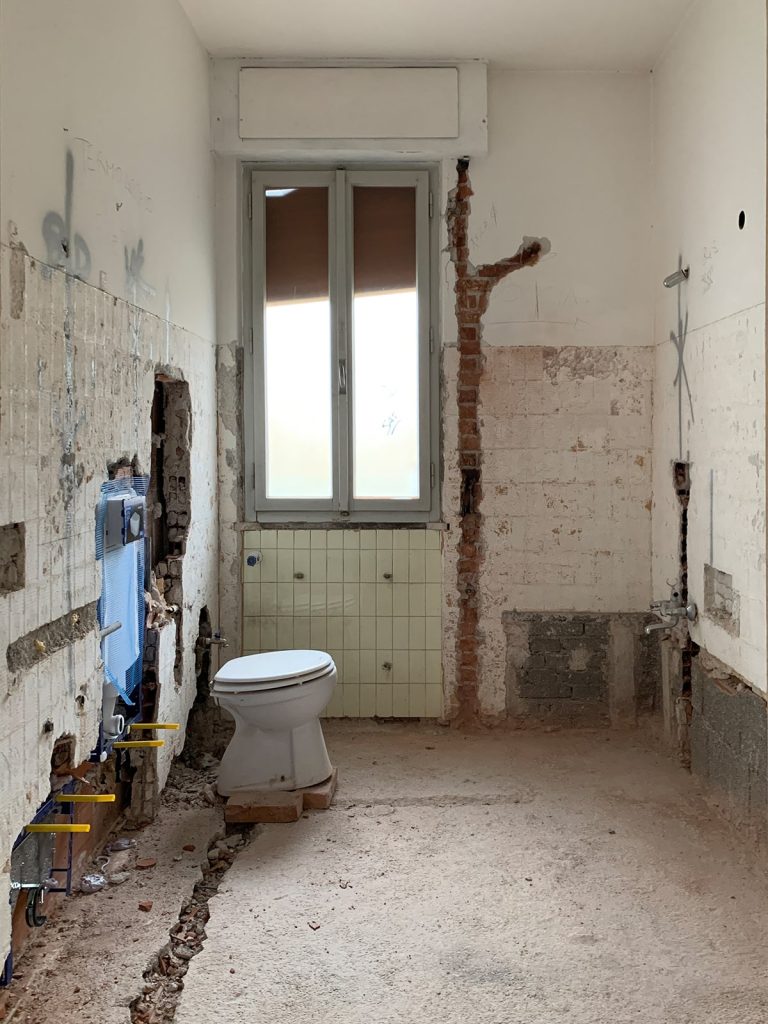 Via del freddo (UD) - Bagno prima della ristrutturazione