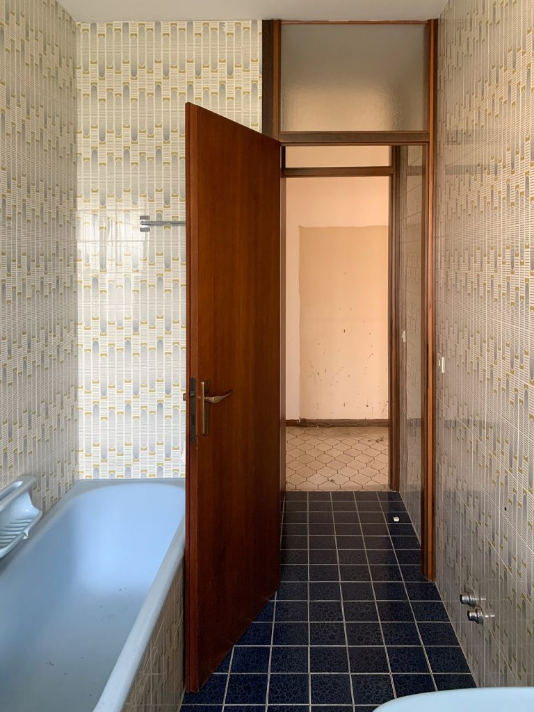 Appartamento viale Venezia (UD) - Bagno prima della ristrutturazione