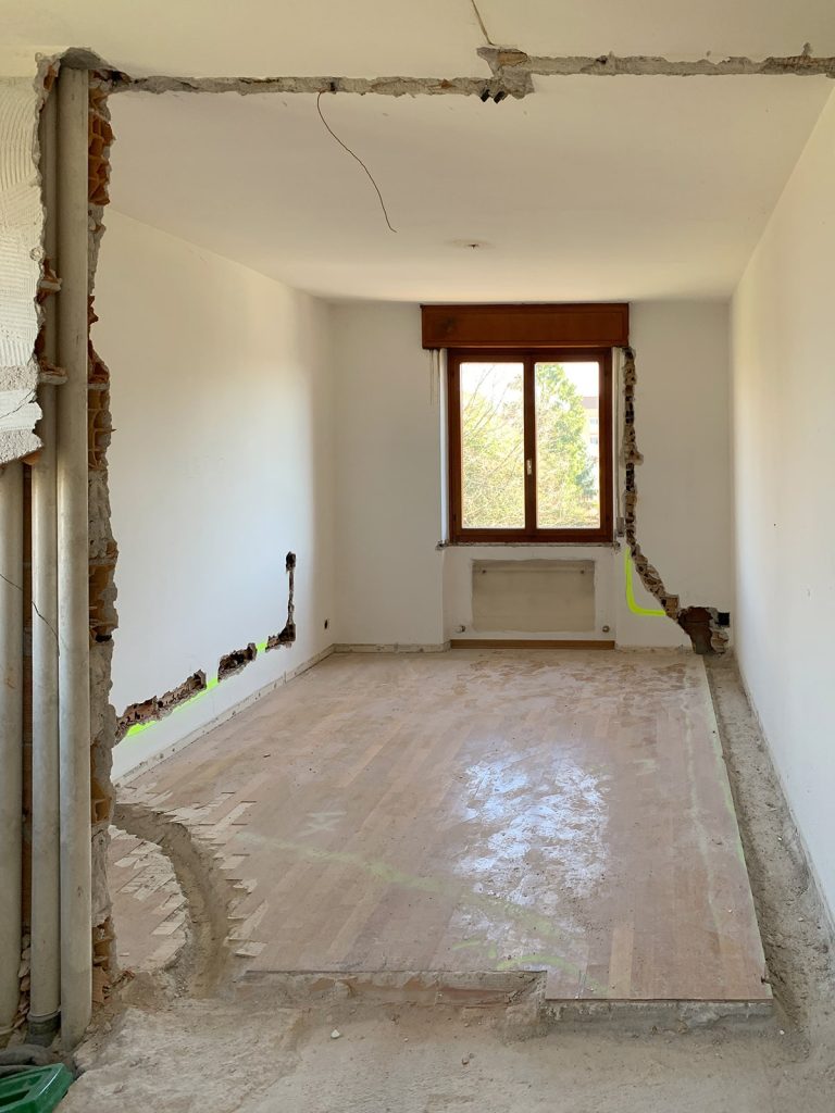Appartamento viale Venezia (UD) - Camera matrimoniale prima della ristrutturazione